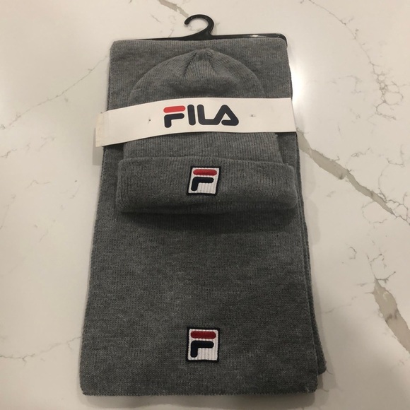 Fila scarf and beanie hat set  gray knit NWT - Picture 1 of 5